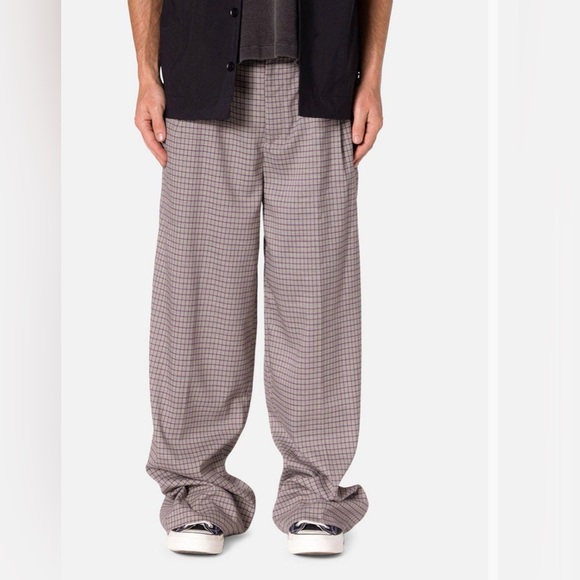 MNML Pants - Picture 2 of 6